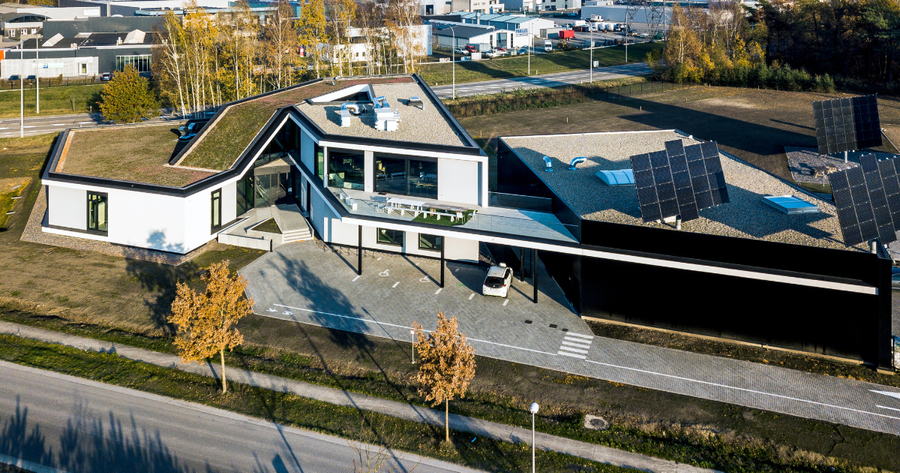 Net zero assets