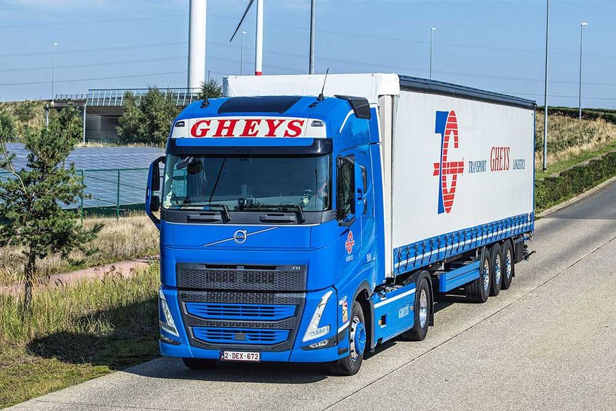 gheys transport truck driving